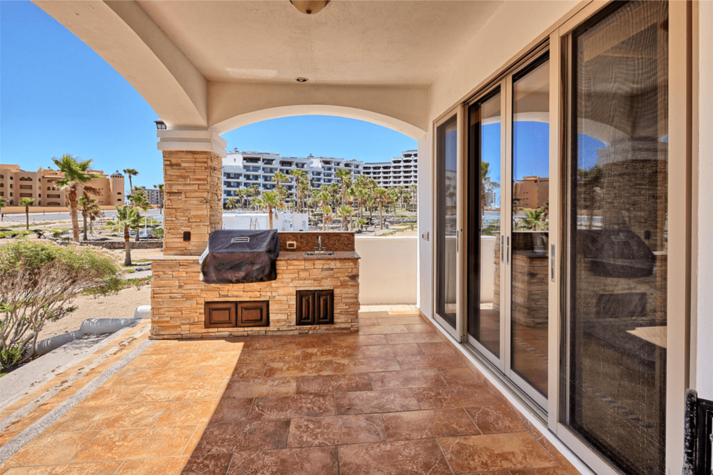 Casa Blanca Villa 9 - Back Patio Grill