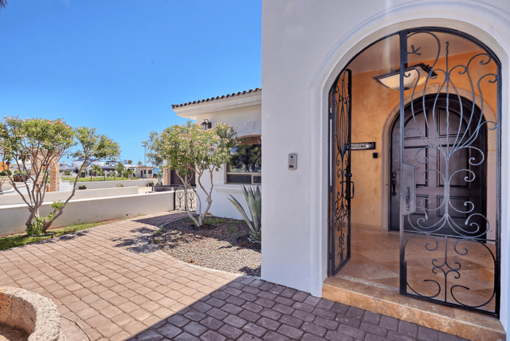 Casa Blanca Villa 9 - Front Entrance Door